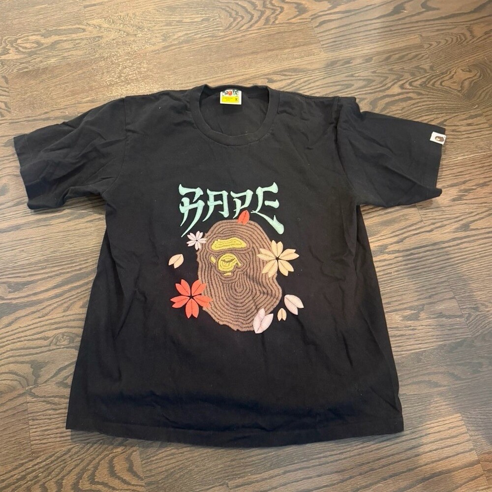 A Bathing Ape BAPE T-Shirt Men's Size M Black Sakura Ape Head Graphic